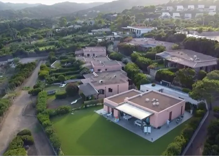 Villa 8 Arbousiers 12 *